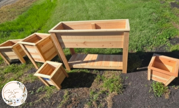 Outdoor - Planters & Stands